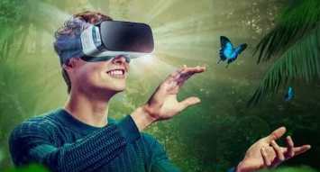 VR技术赋能高校思想政治教育的价值与应用